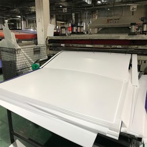 white corrugated plastic sheet